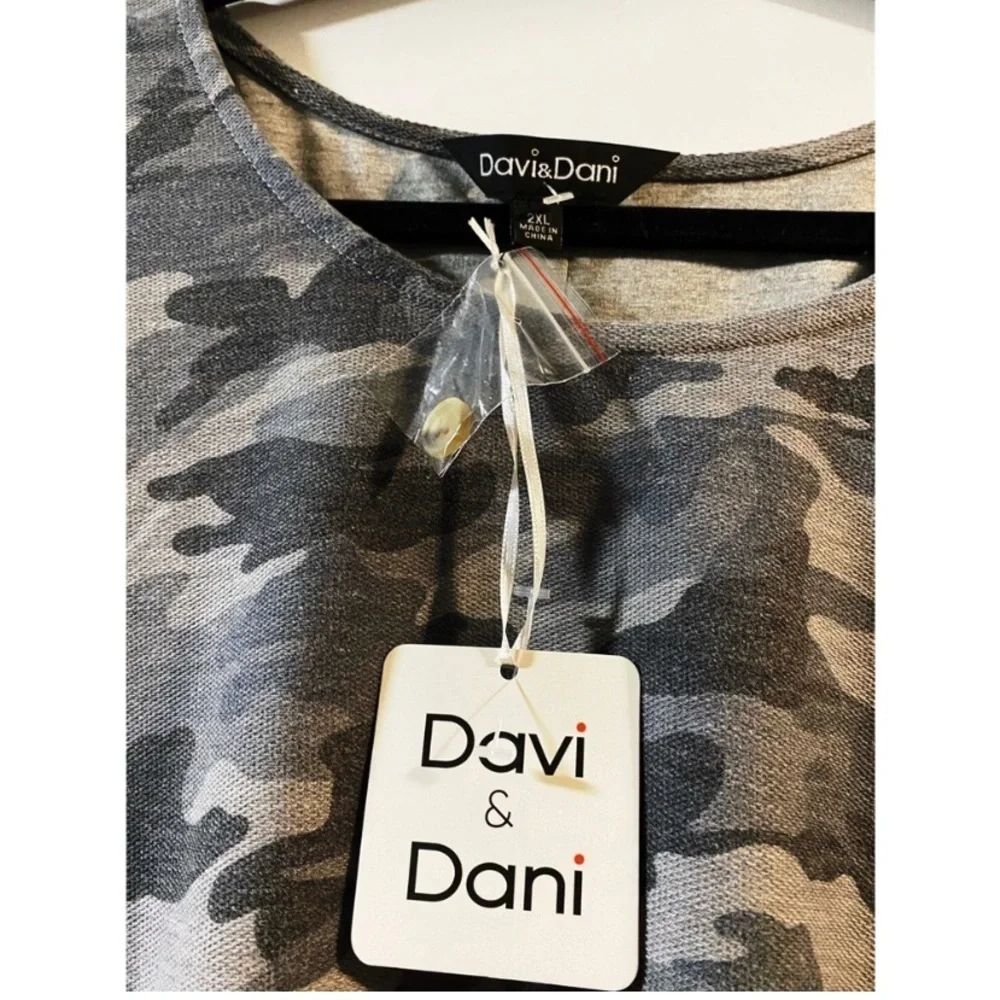 DAVI & DANI Camo Sweater Dress